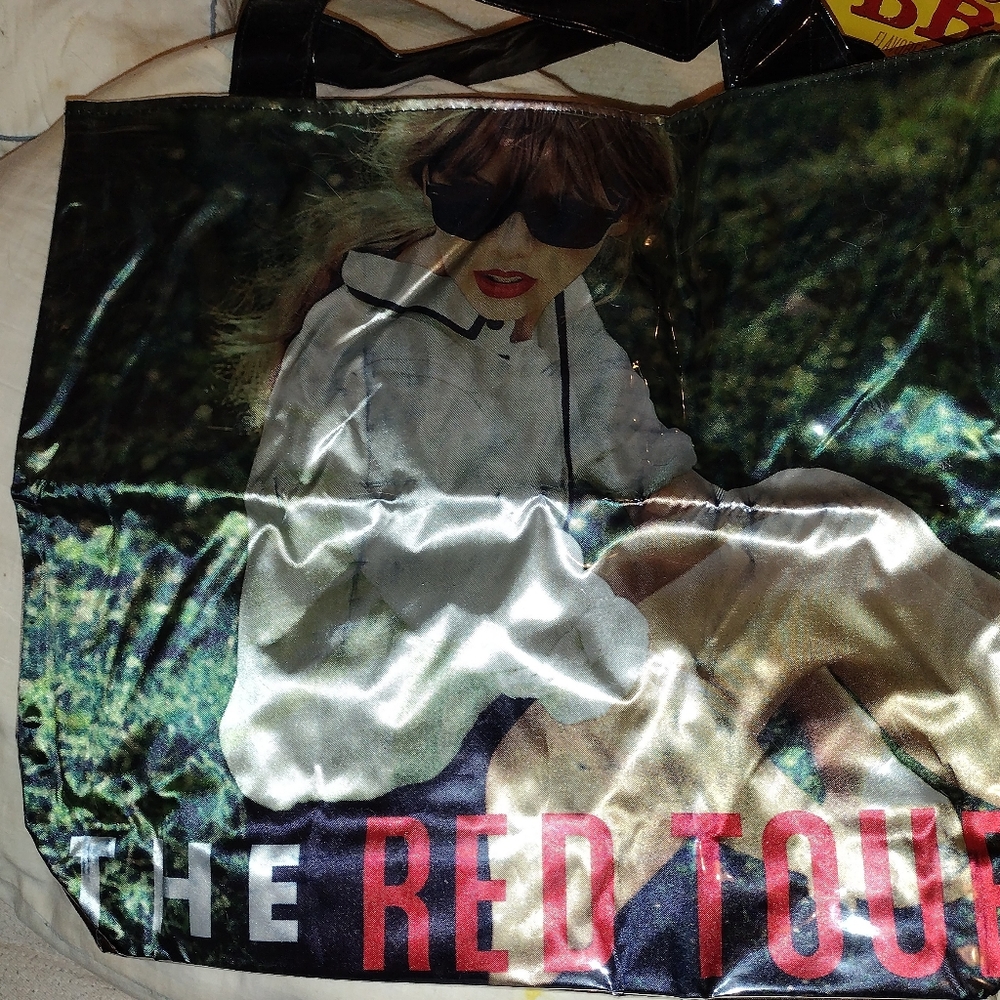 Red tour Taylor swift vynal tote.
